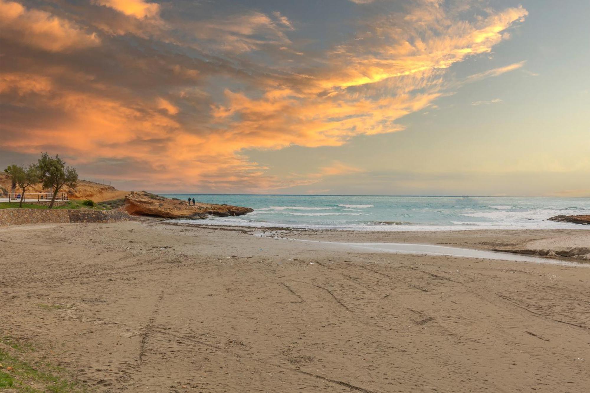Fidalsa Prime Mediterranean Beachfront Villa *