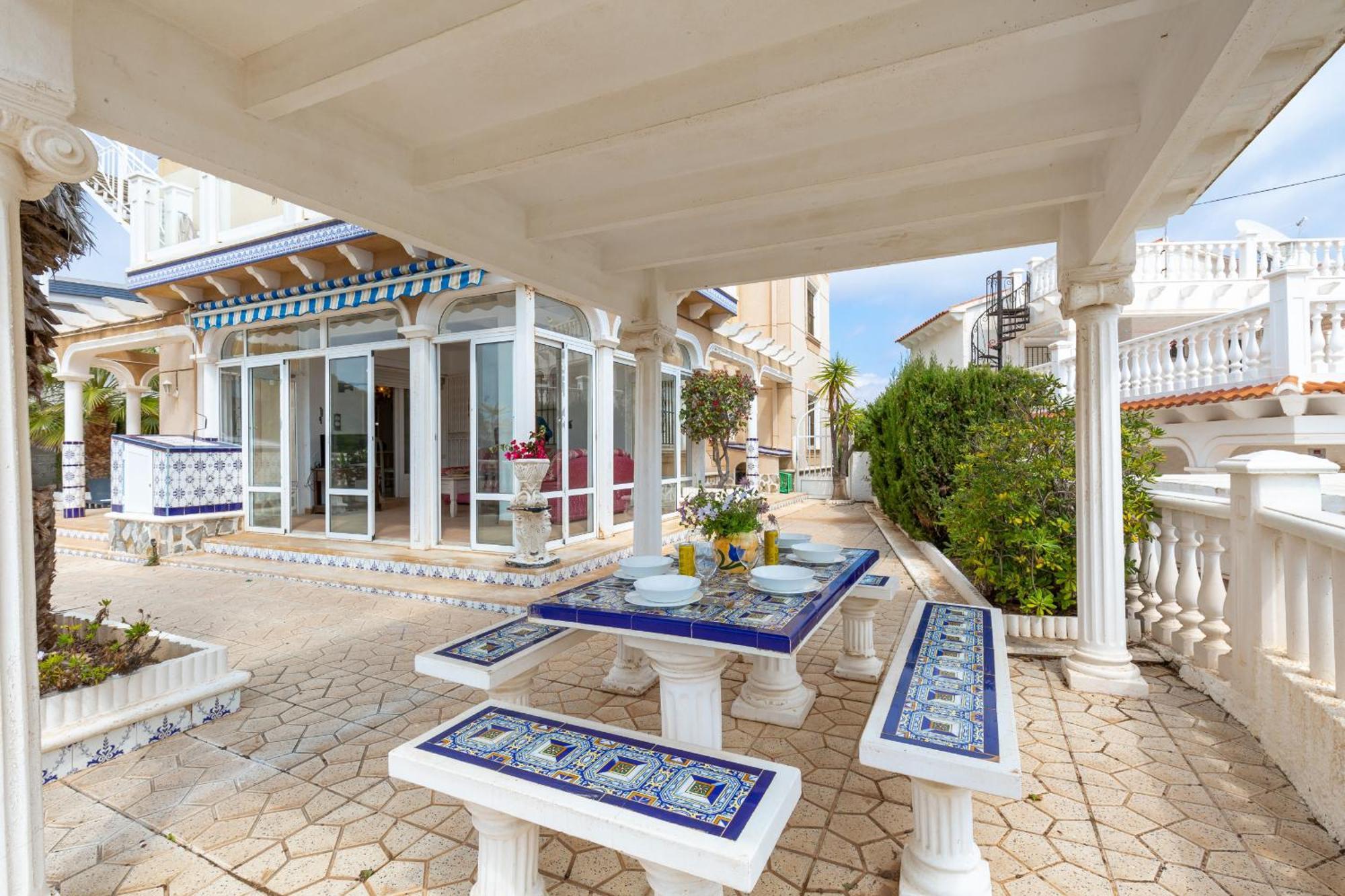 Fidalsa Prime Mediterranean Beachfront Villa *