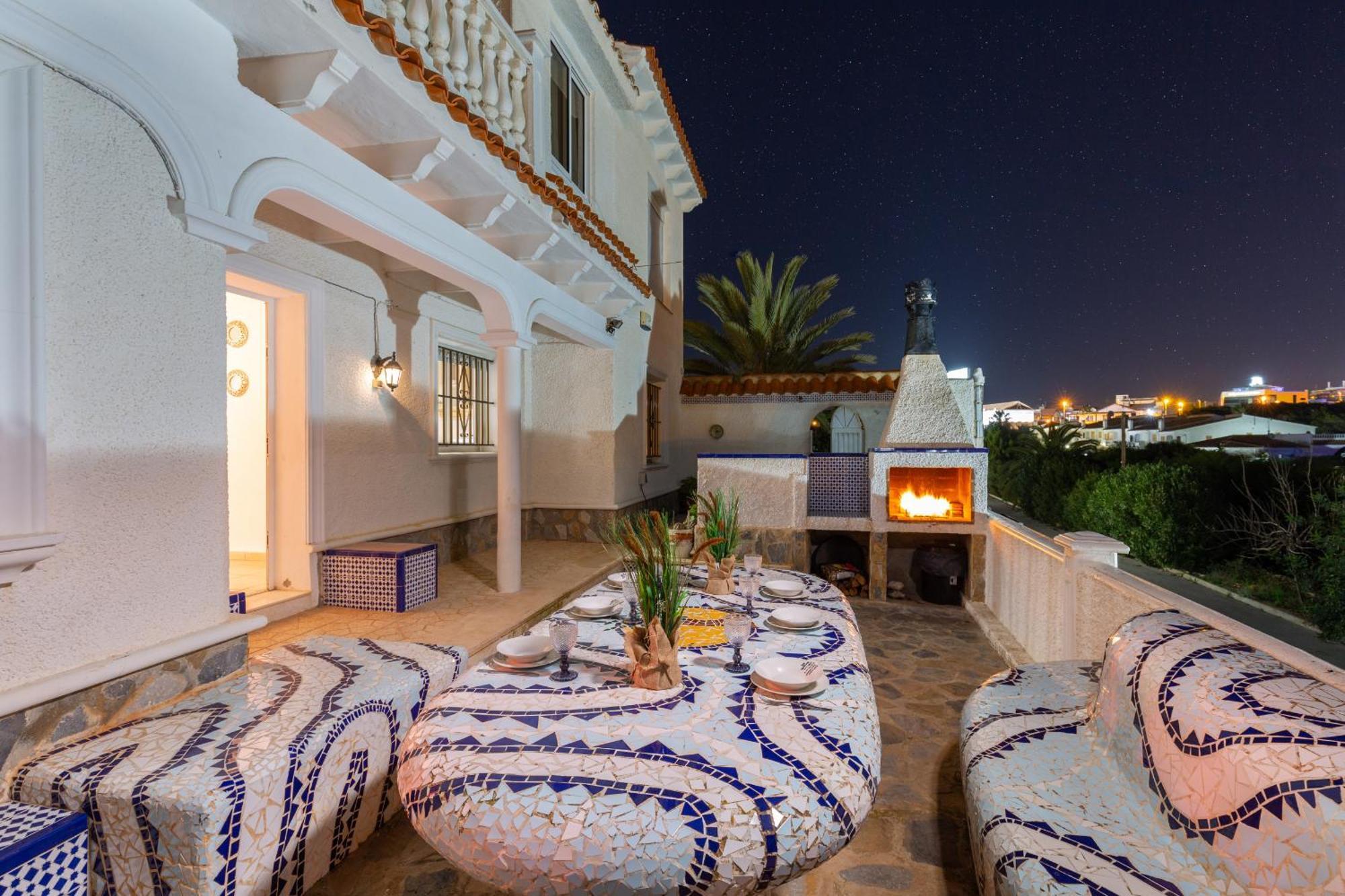 Fidalsa Prime Mediterranean Beachfront Villa *
